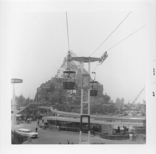 A Visit to Disneyland in 1959 (Photo Essay) - Tomorrow Society