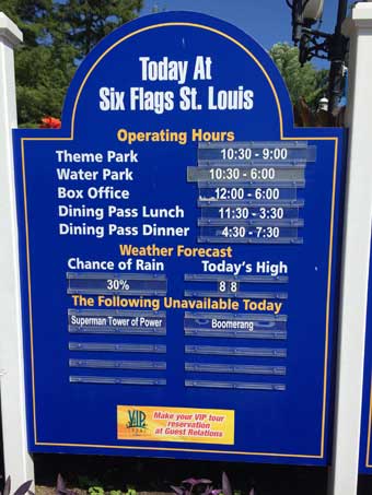 Six Flags St Louis sign