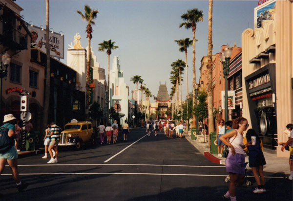 Hollywood-Boulevard-Disney-1989.jpg