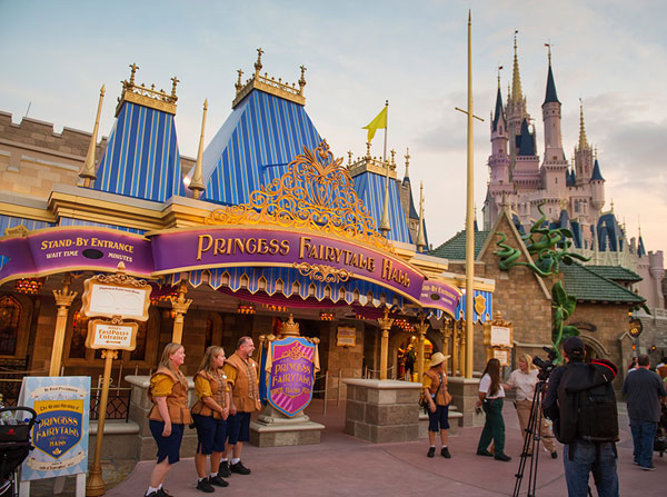 One update that I'd love to see is replacing the Princess Fairytale Hall with a dark ride.