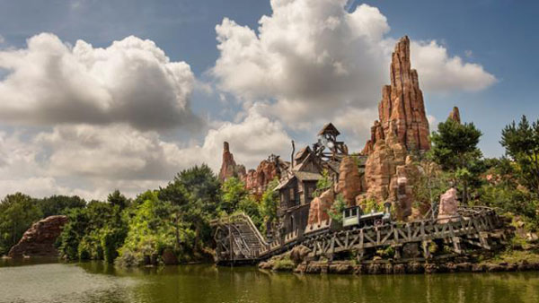 Big Thunder Mountain Railroad is incredible in its Disneyland Paris version.