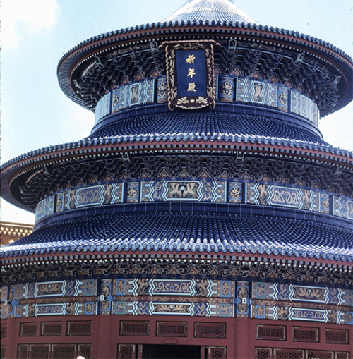 A recreation of the Temple of Heaven at the China pavilion in EPCOT Center in 1984.